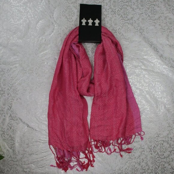 OBLONG Scarf - Picture 5 of 8